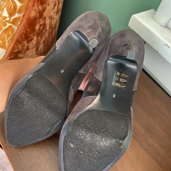 Call it Spring gray pumps - Picture 3 of 5